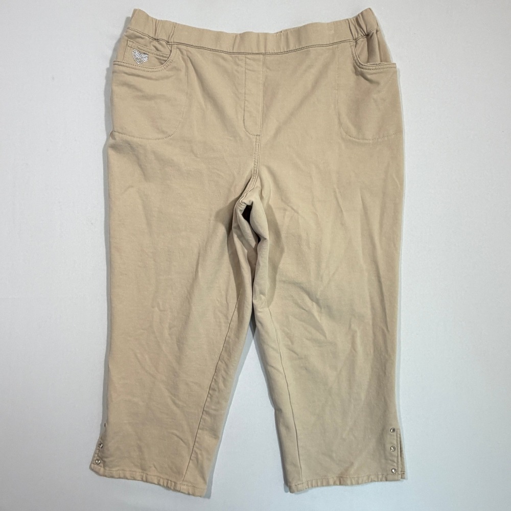 Quacker Factory Womens XL DreamJeannes Capri Pants Khaki Rhinestone Snap Hem